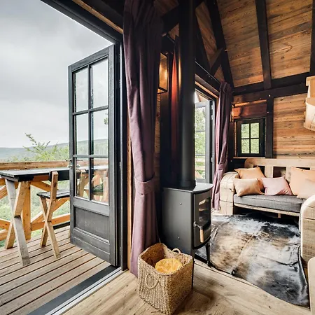 Les De Rensiwez Aparthotel 4*