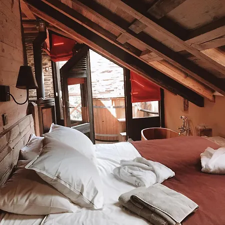 Aparthotel Les De Rensiwez