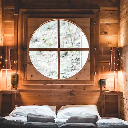 Les De Rensiwez Aparthotel