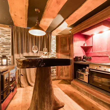 Les De Rensiwez Appart hôtel Mabompre