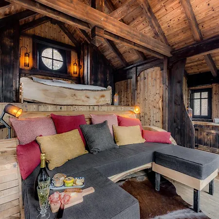 Aparthotel Les De Rensiwez