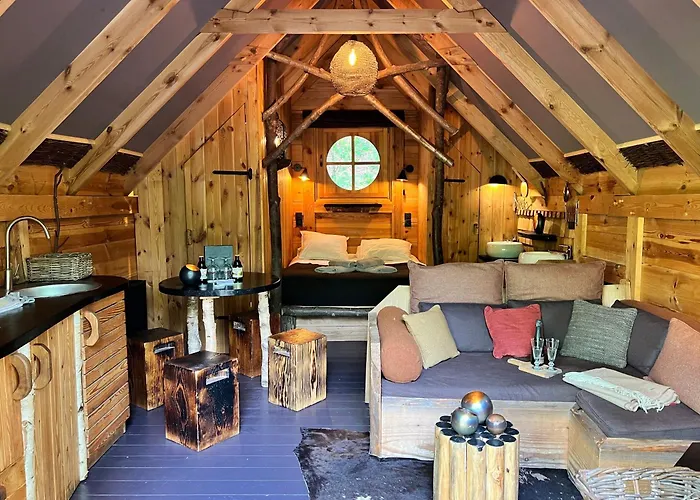 Les De Rensiwez Appart hôtel Mabompre