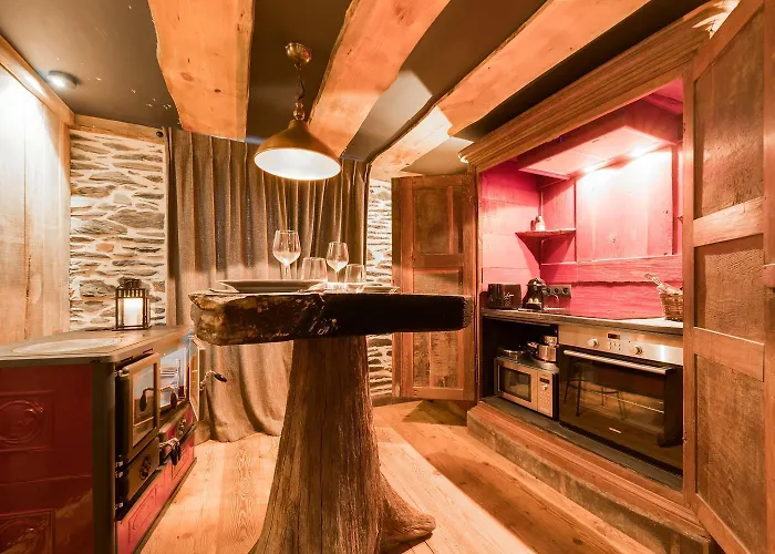 Les De Rensiwez Appart hôtel Mabompre